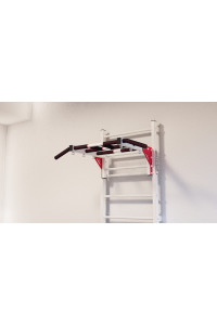 Drabinka gimnastyczna z poziomym drążkiem ARTikOS wzmocniona bielą z czerwonymi elementami