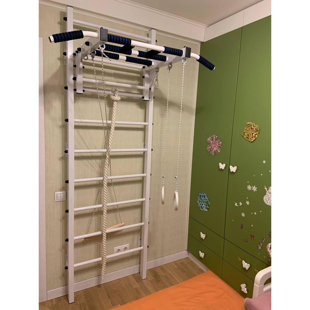 Drabinka gimnastyczna z poziomym drążkiem ARTikOS wzmocniona na czarno