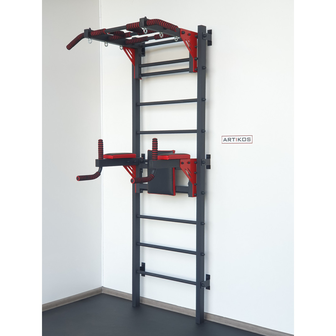 Drabinka gimnastyczna z poziomym drążkiem, drążkami i ławką ARTITKOS wzmocniona czernią z czerwonymi elementami