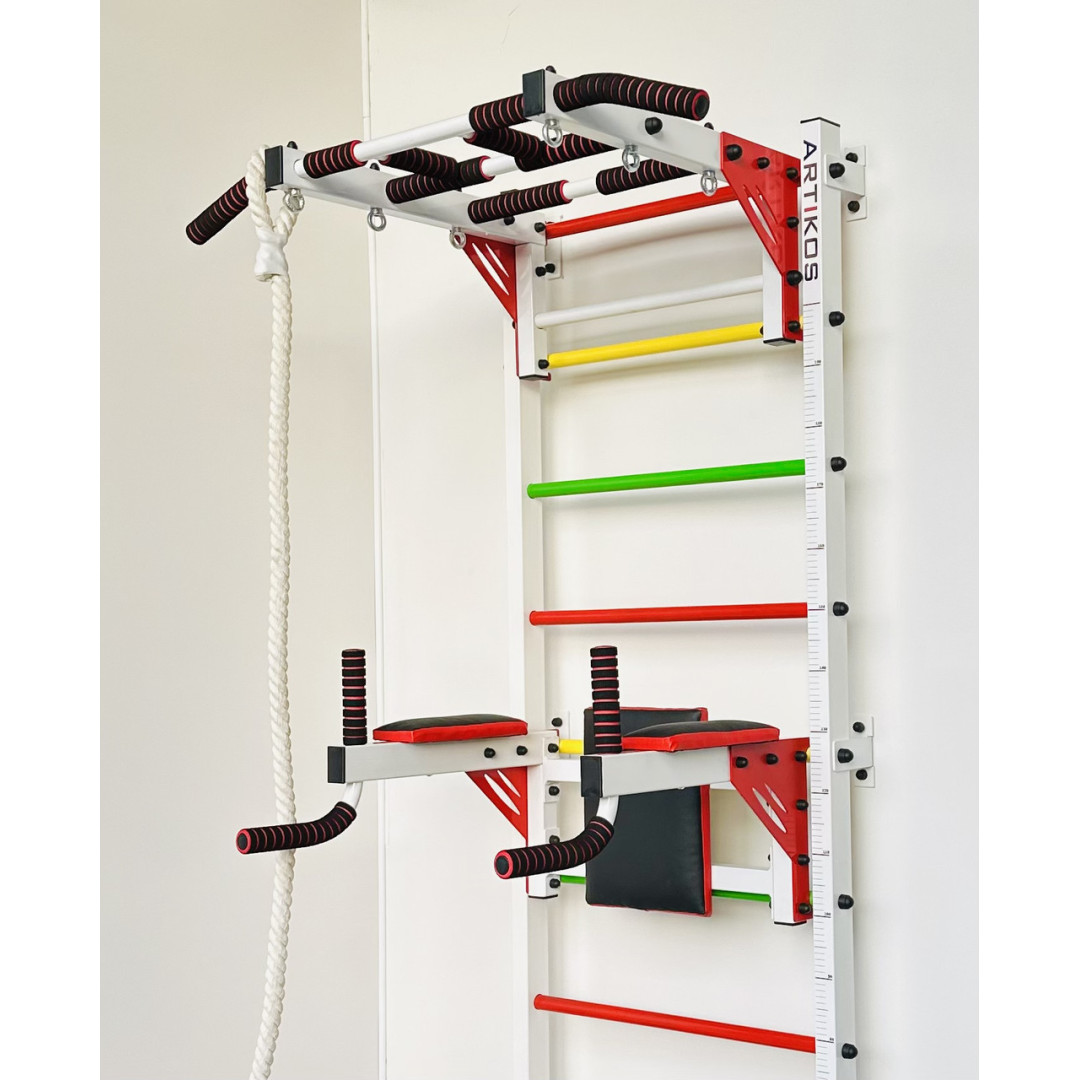 Drabinka gimnastyczna z poziomym drążkiem, drążkami i ławką ARTKOS wzmocniona bielą z czerwonymi elementami