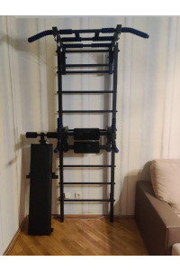 Drabinka gimnastyczna z poziomym drążkiem, drążkami i ławką ARTKOS wzmocniona czarnym kolorem