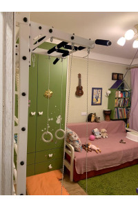 Szwedzka ściana Artikos jest biała