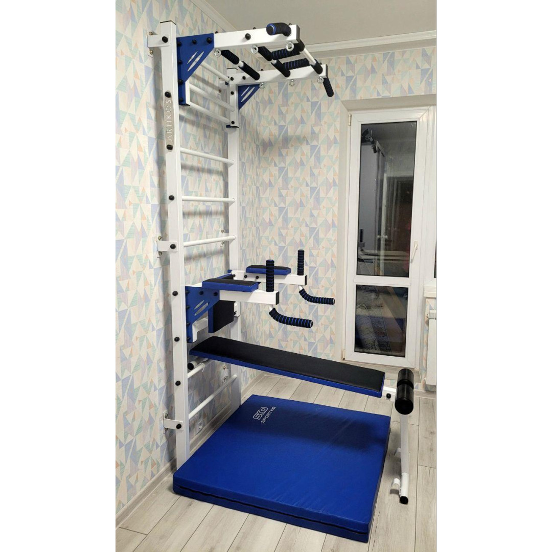 Szwedzki mur jest biało-niebieski