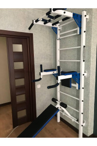 Szwedzki mur jest biało-niebieski