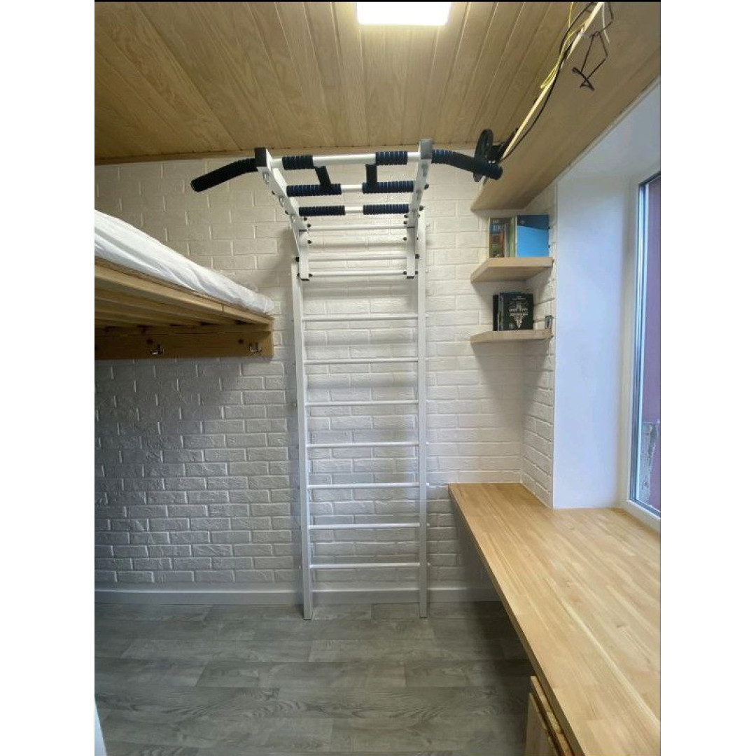 Szwedzka ściana Artikos jest biała