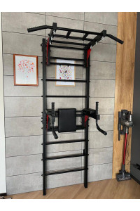 Drabinka gimnastyczna ze szprosami poziomymi i szprosami ARTITKOS wzmocniona na czarno