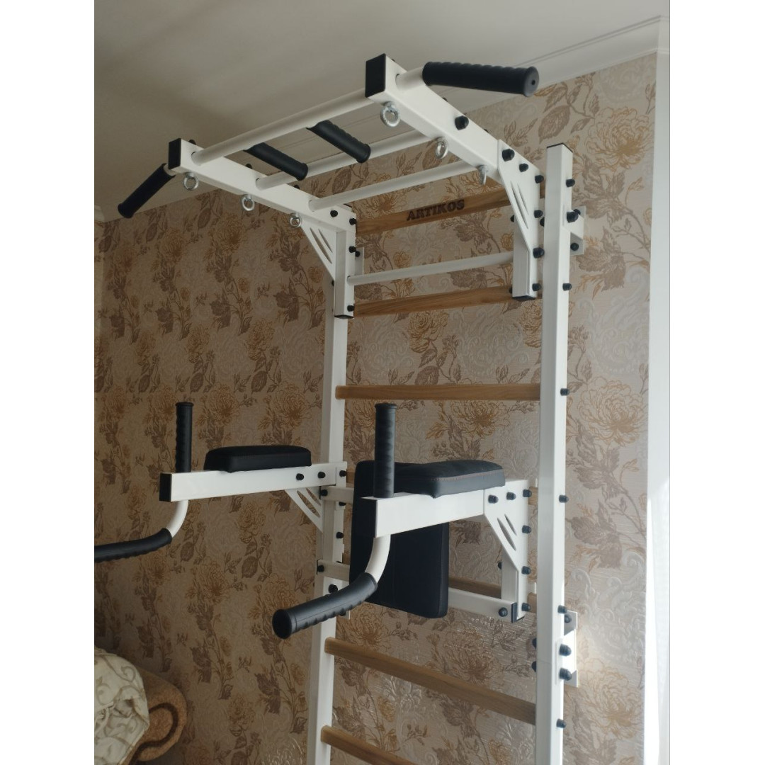Drabinka gimnastyczna z poziomym drążkiem to biały Artikos PREMIUM