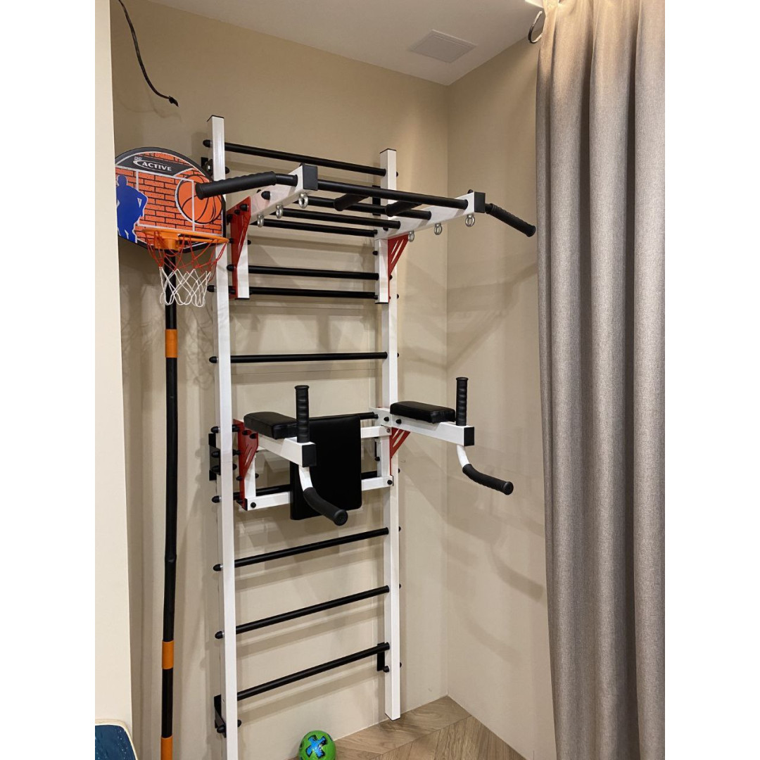 Drabinka gimnastyczna z poziomymi szprosami i szprosami ARTikOS wzmocniona bielą z czerwonymi i czarnymi elementami